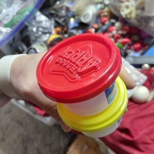 Nickelodeon Red and Yellow Play Dough Containers